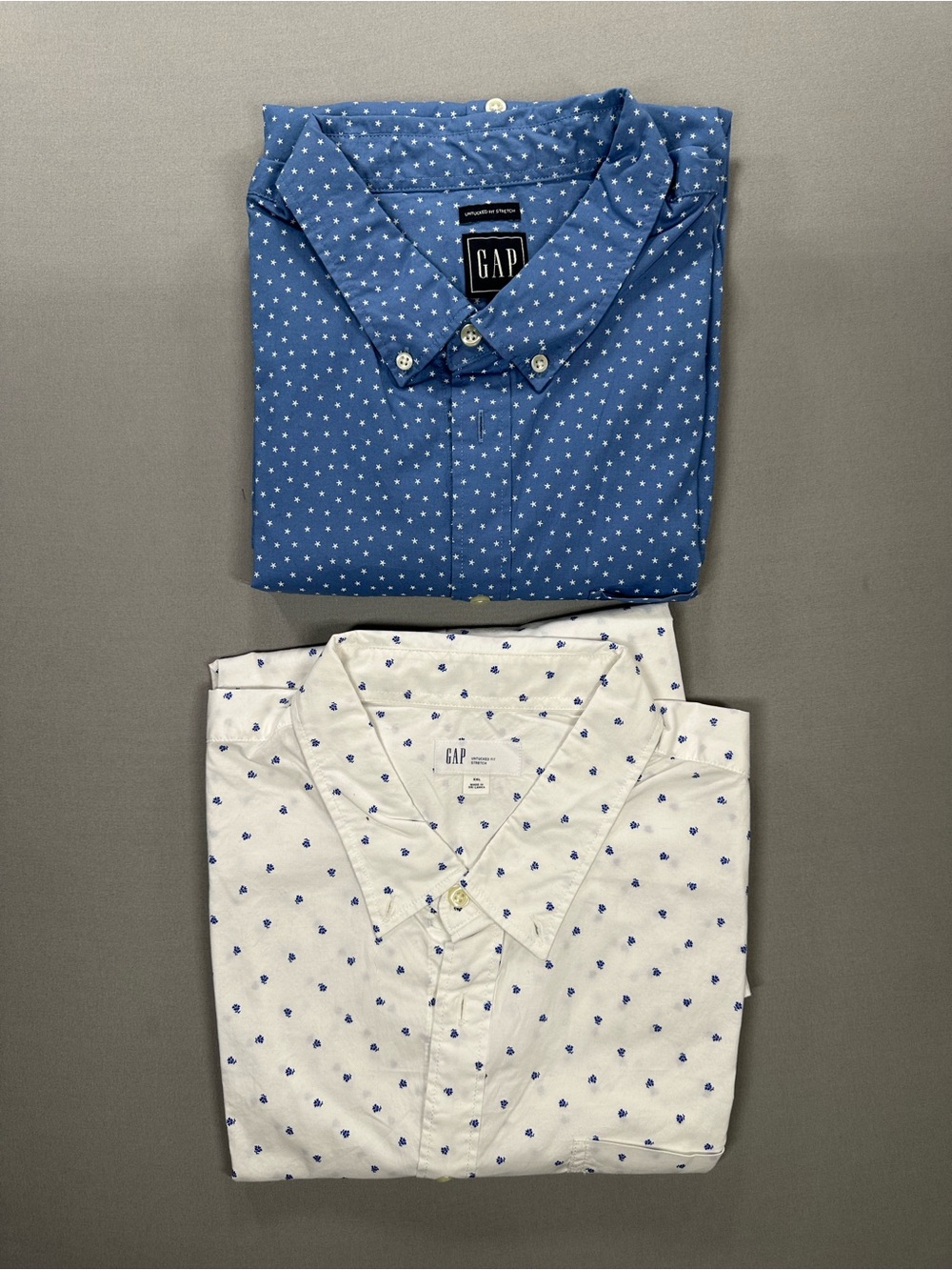 SET of 2 GAP Untucked FIt Stretch Button-Down Shirts, Floral/Stars - Mens XXL